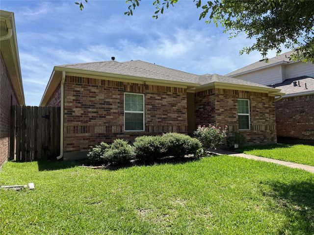 8206 Malago Point Drive, Cypress, TX 77433