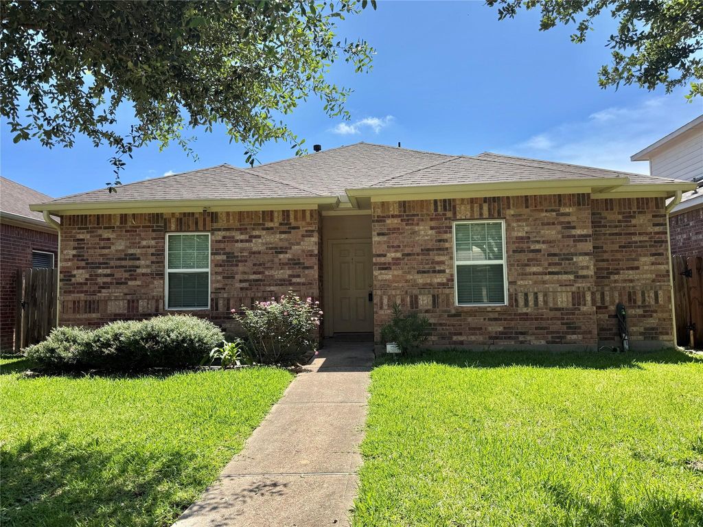 8206 Malago Point Drive, Cypress, TX 77433