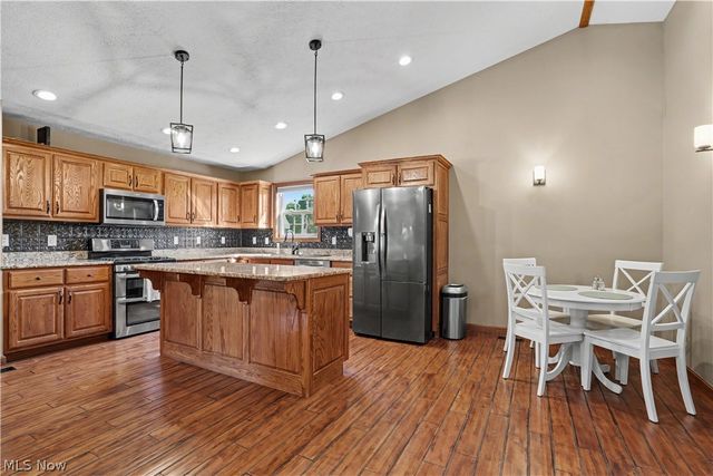805 Wynncrest Drive, Marietta, OH 45750