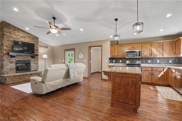 805 Wynncrest Drive, Marietta, OH 45750