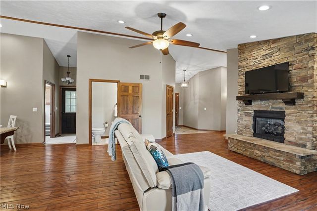 805 Wynncrest Drive, Marietta, OH 45750
