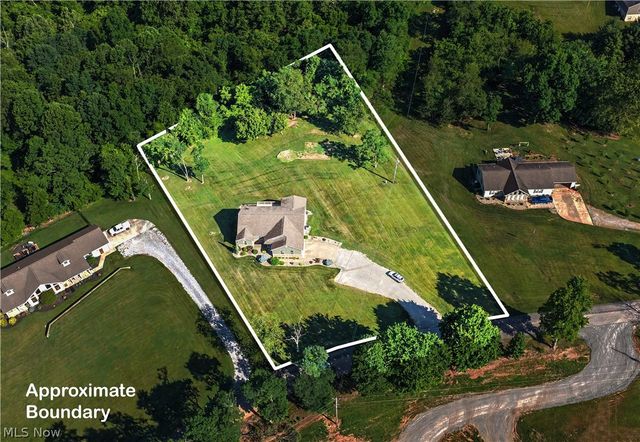 805 Wynncrest Drive, Marietta, OH 45750