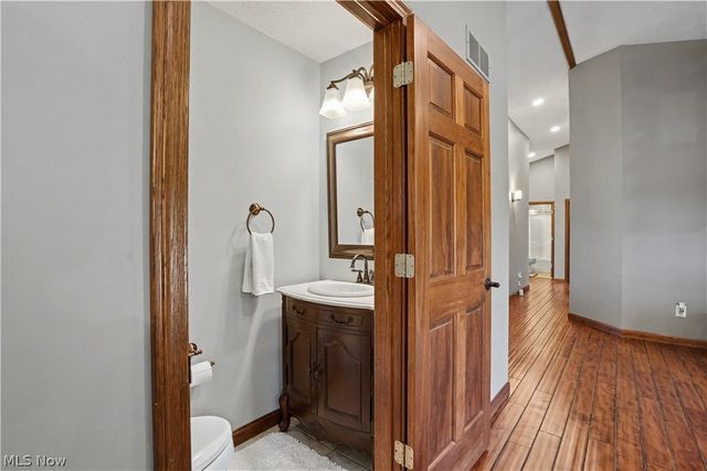 805 Wynncrest Drive, Marietta, OH 45750