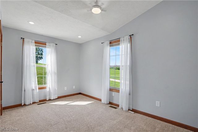 805 Wynncrest Drive, Marietta, OH 45750