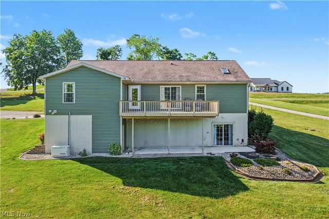 805 Wynncrest Drive, Marietta, OH 45750