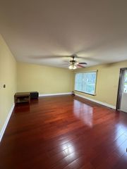 805 Bishop Court H, Schaumburg, IL 60194