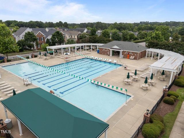 1600 Gathering Park Circle 204, Cary, NC 27519