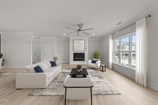 1600 Gathering Park Circle 204, Cary, NC 27519