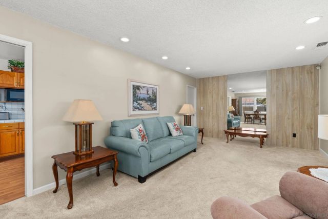 6562 Eldridge St, San Diego, CA 92120
