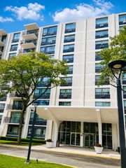 9001 Golf Road 2I, Des Plaines, IL 60016