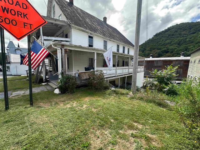 6982 Main Street, Readsboro, VT 05350