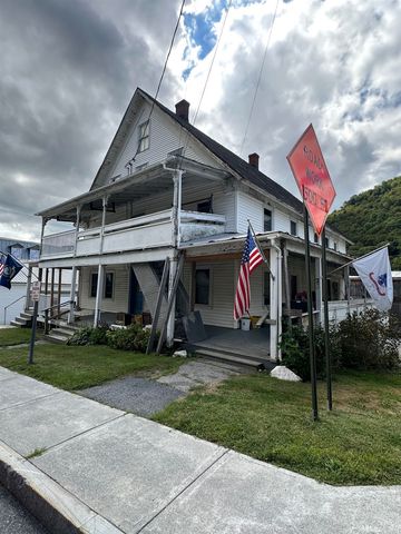 6982 Main Street, Readsboro, VT 05350