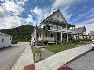 6982 Main Street, Readsboro, VT 05350