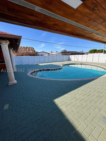10955 SW 177th Ter, Miami, FL 33157