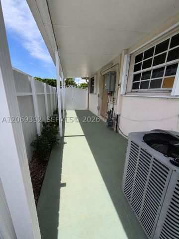 10955 SW 177th Ter, Miami, FL 33157