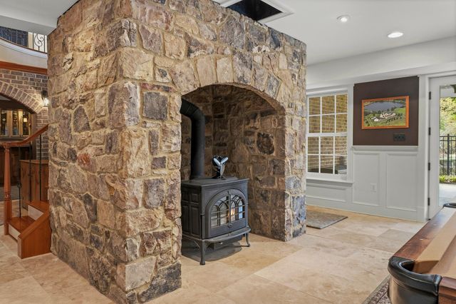 6821 KOANDAH GDNS, Highland, MD 20777