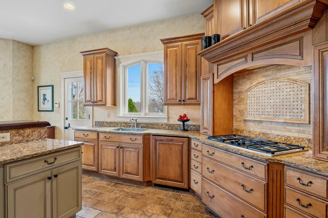 6821 KOANDAH GDNS, Highland, MD 20777