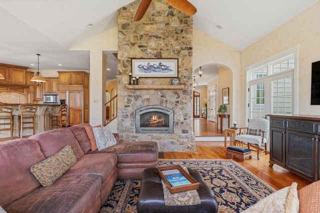 6821 KOANDAH GDNS, Highland, MD 20777