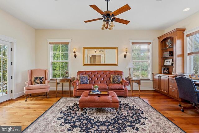 6821 KOANDAH GDNS, Highland, MD 20777