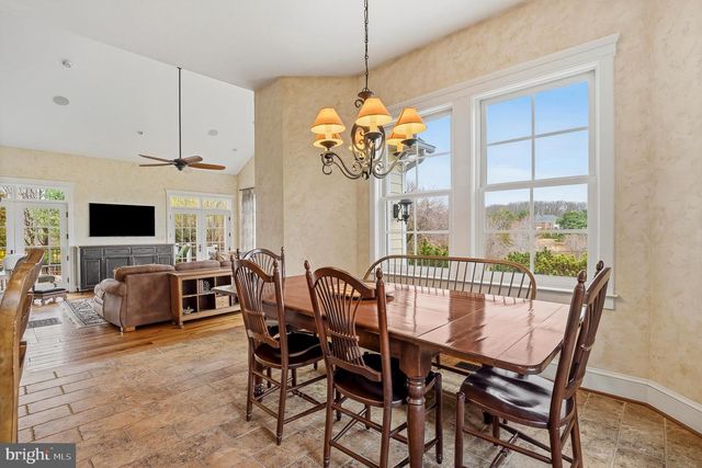 6821 KOANDAH GDNS, Highland, MD 20777