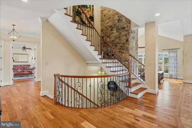 6821 KOANDAH GDNS, Highland, MD 20777