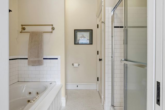 6821 KOANDAH GDNS, Highland, MD 20777