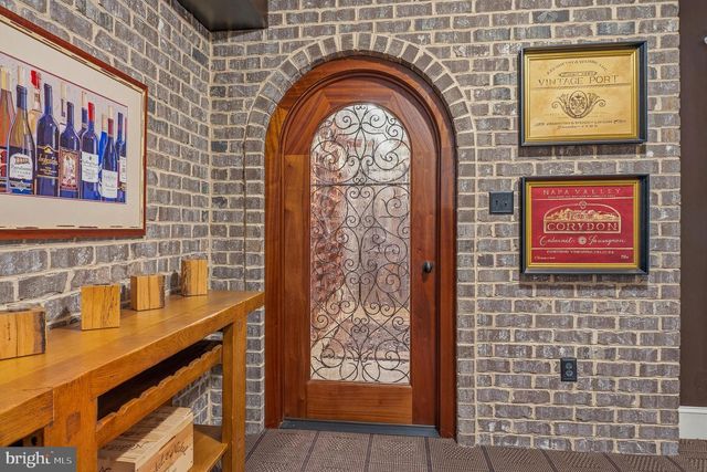 6821 KOANDAH GDNS, Highland, MD 20777