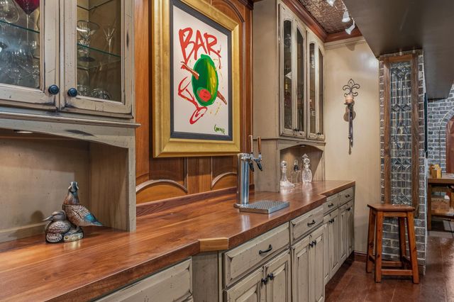 6821 KOANDAH GDNS, Highland, MD 20777