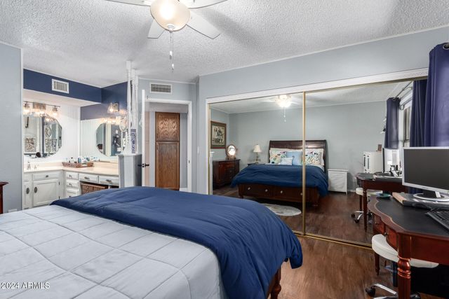 12326 S SHOSHONI Drive, Phoenix, AZ 85044