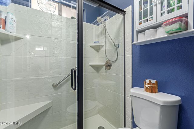 12326 S SHOSHONI Drive, Phoenix, AZ 85044