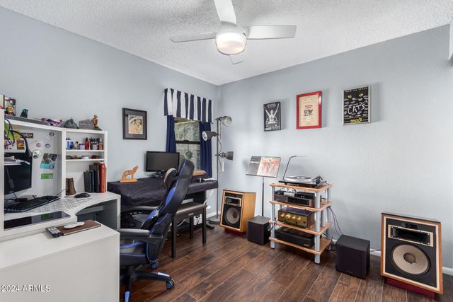 12326 S SHOSHONI Drive, Phoenix, AZ 85044