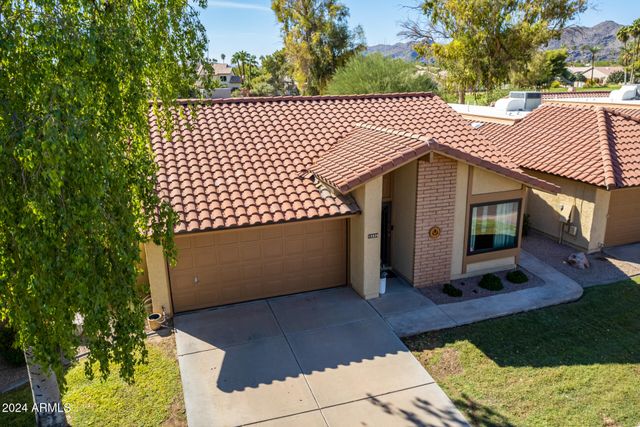 12326 S SHOSHONI Drive, Phoenix, AZ 85044