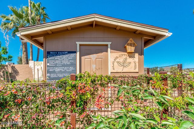 12326 S SHOSHONI Drive, Phoenix, AZ 85044