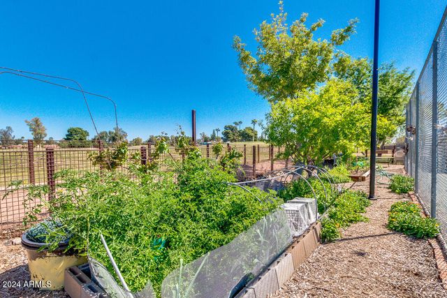 12326 S SHOSHONI Drive, Phoenix, AZ 85044