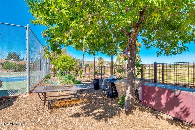 12326 S SHOSHONI Drive, Phoenix, AZ 85044