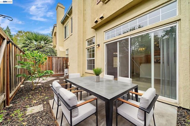 4251 Lucero Ct, Pleasanton, CA 94588