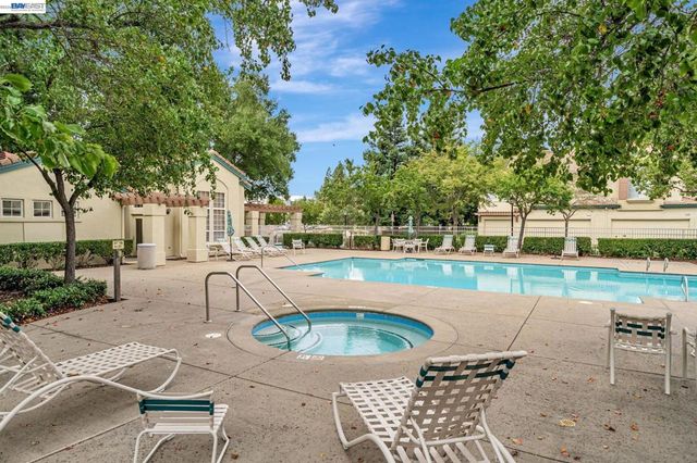 4251 Lucero Ct, Pleasanton, CA 94588