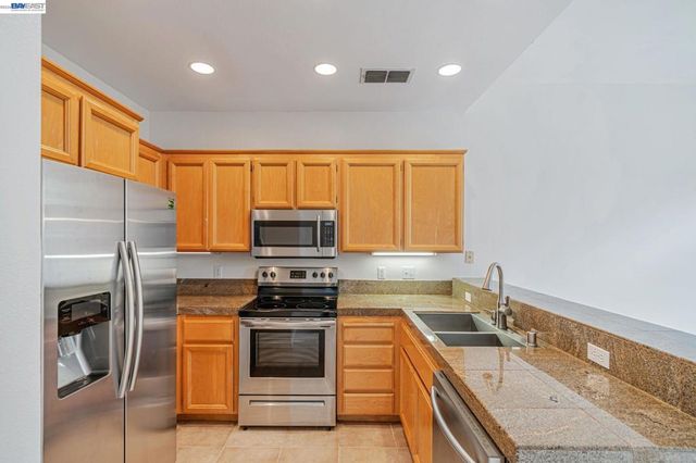 4251 Lucero Ct, Pleasanton, CA 94588