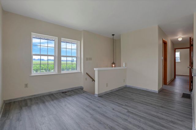 26563 Tarlton Adelphi Road, Laurelville, OH 43135