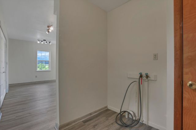 26563 Tarlton Adelphi Road, Laurelville, OH 43135
