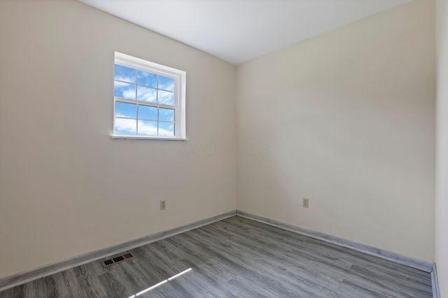 26563 Tarlton Adelphi Road, Laurelville, OH 43135