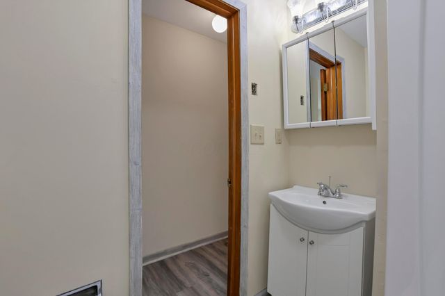 26563 Tarlton Adelphi Road, Laurelville, OH 43135