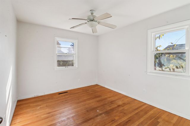 306 E 20th Street N, Newton, IA 50208