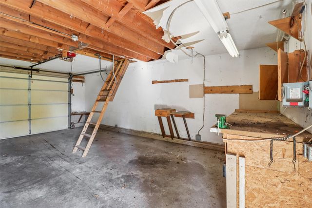 306 E 20th Street N, Newton, IA 50208