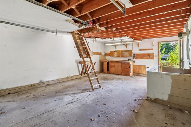 306 E 20th Street N, Newton, IA 50208