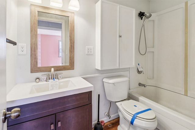 306 E 20th Street N, Newton, IA 50208