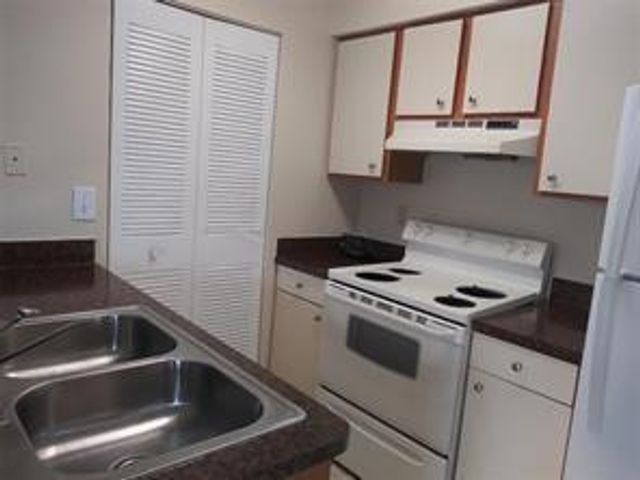 1227 SW 46th Avenue 303, Pompano Beach, FL 33069