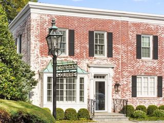 2 Mead Street 2, New Canaan, CT 06840