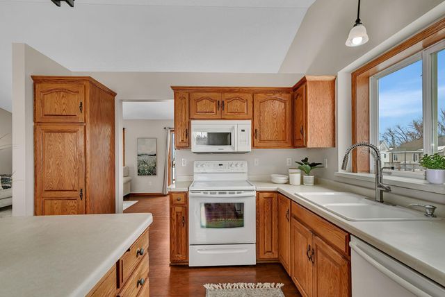 1540 Timberdoodle Drive, Saint Cloud, MN 56303