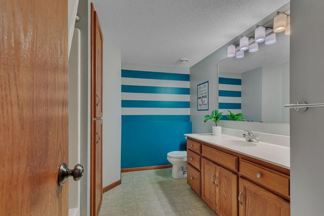 1540 Timberdoodle Drive, Saint Cloud, MN 56303